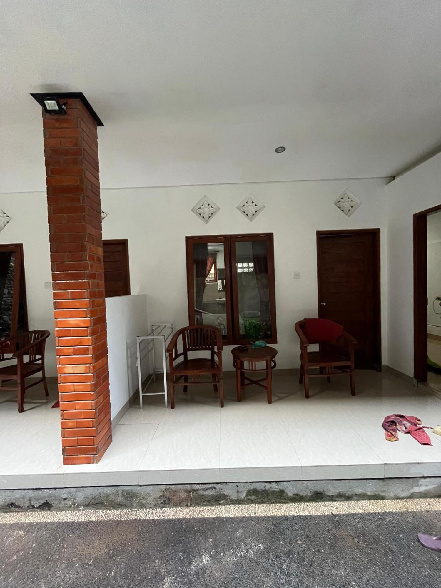 Gusti Room Ubud Eksteriør billede